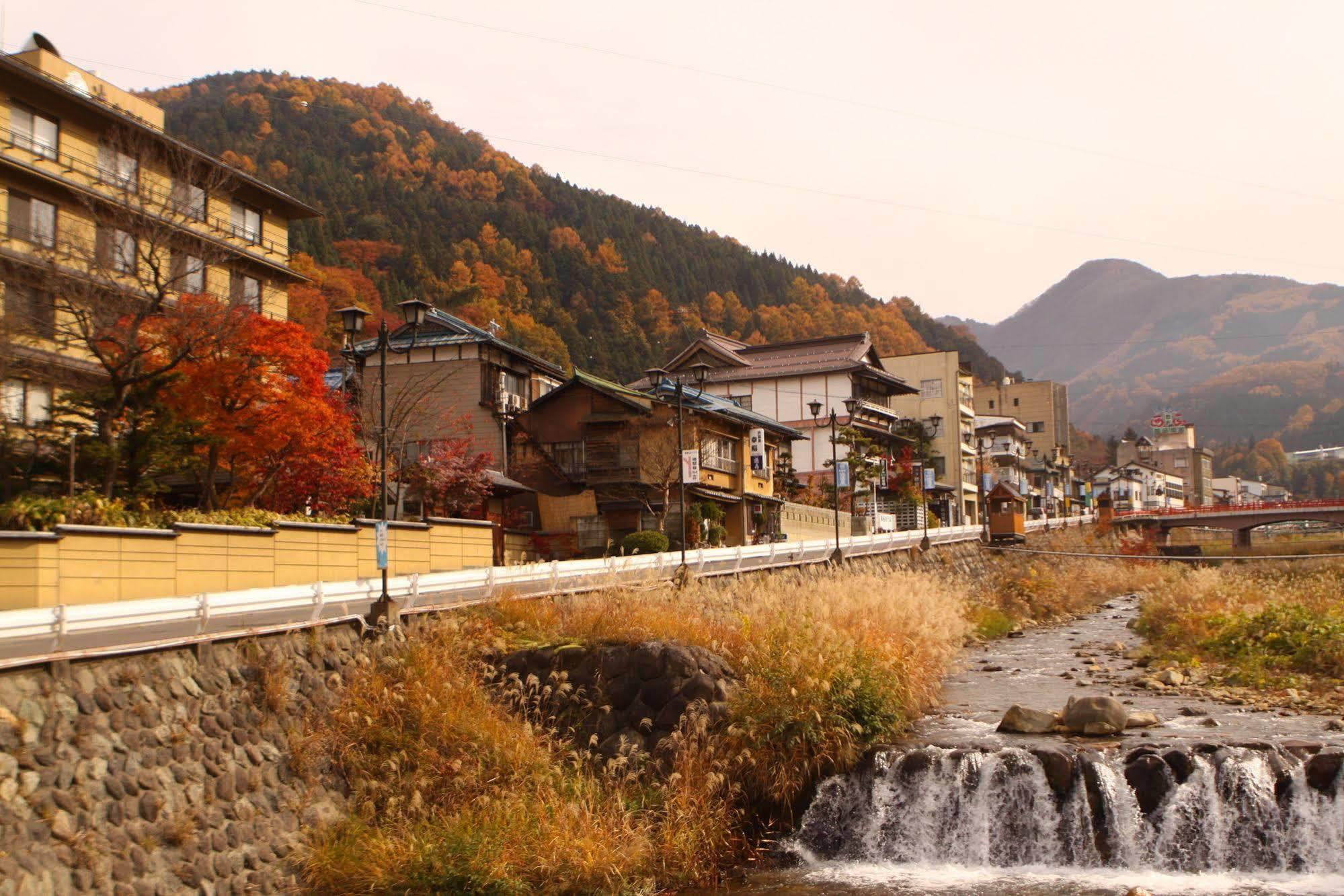 Kadoya Hotel Yamanouchi  Exterior foto
